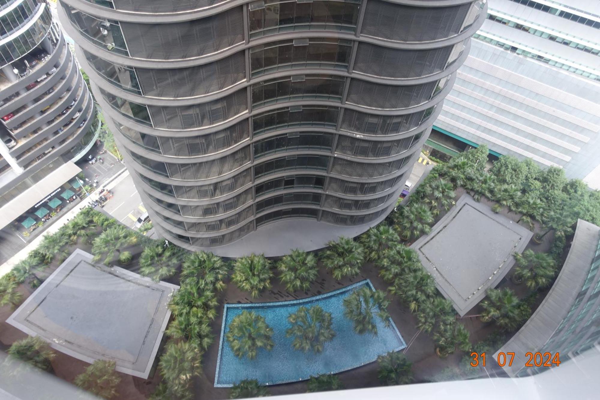 Skysuites Klcc Downtown *